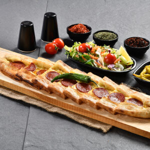 Kaşarlı Sucuklu Pide